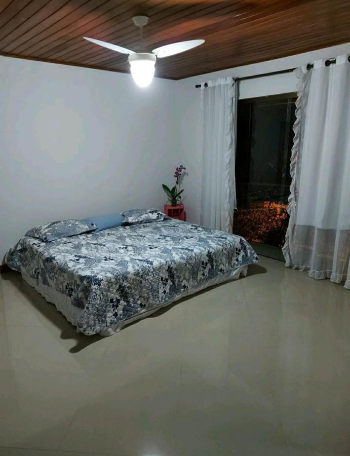 グアピミリム Casa Dos Sonhos - Alto Padraoヴィラ エクステリア 写真